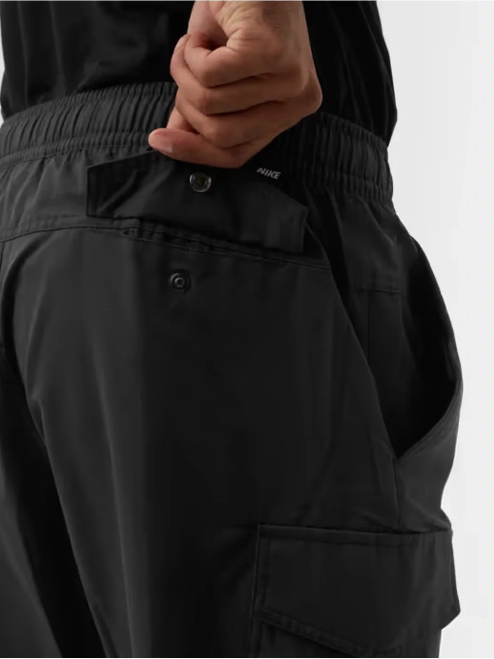 Nike Black Men's Cargo Pants with Side Pockets